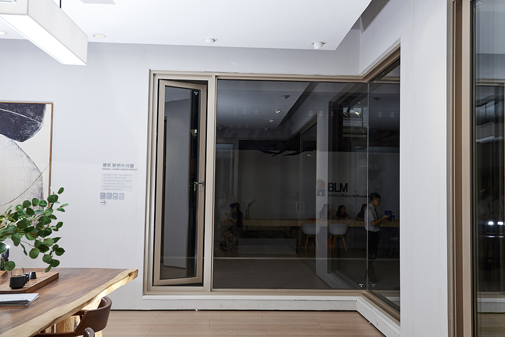 關上門窗還進塵，難道門窗有問題嗎？